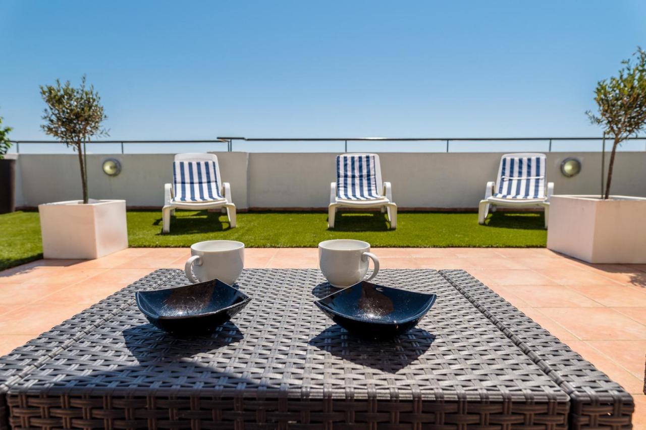 라르나카 Makenzy Seaview Penthouse 아파트 외부 사진