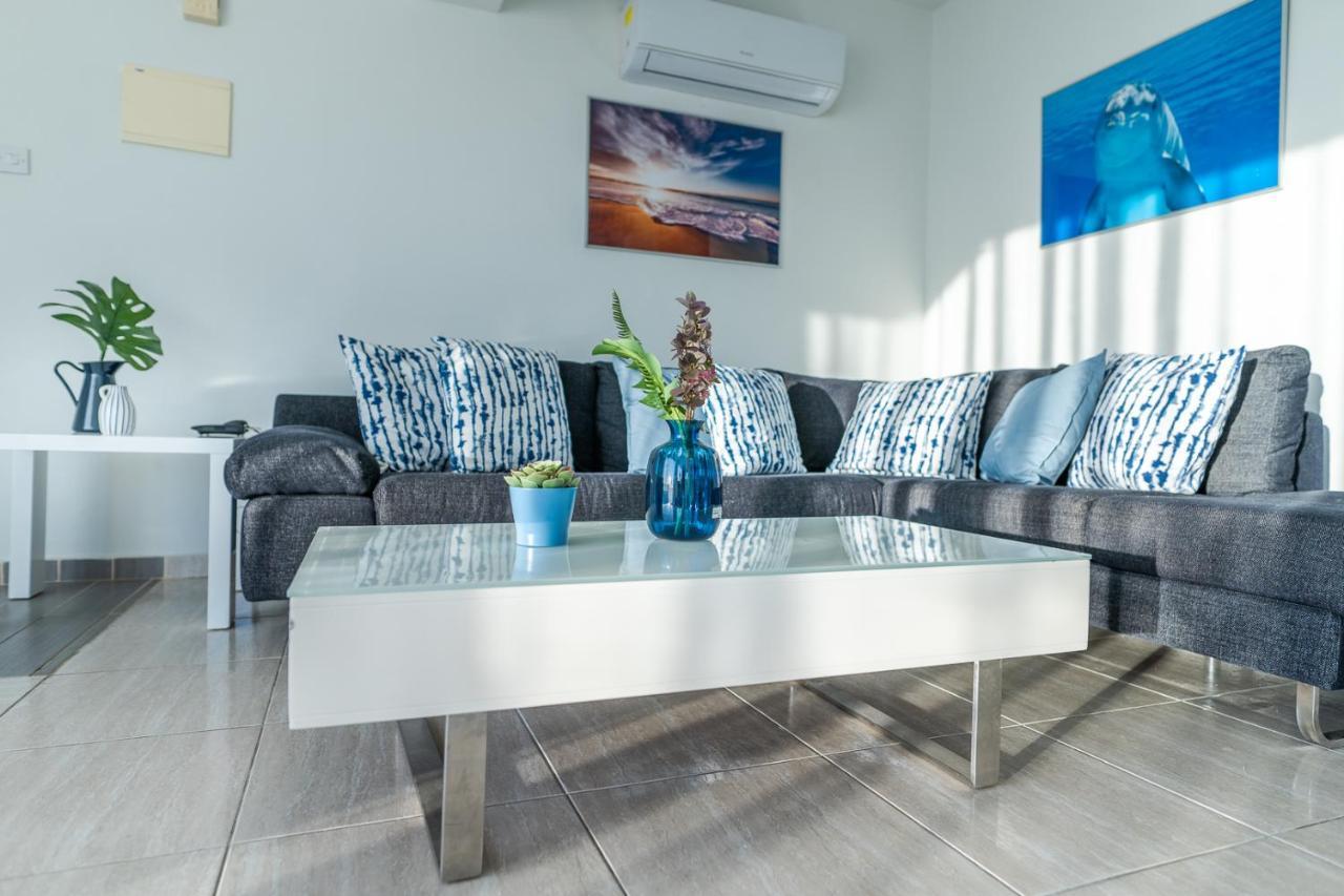 라르나카 Makenzy Seaview Penthouse 아파트 외부 사진