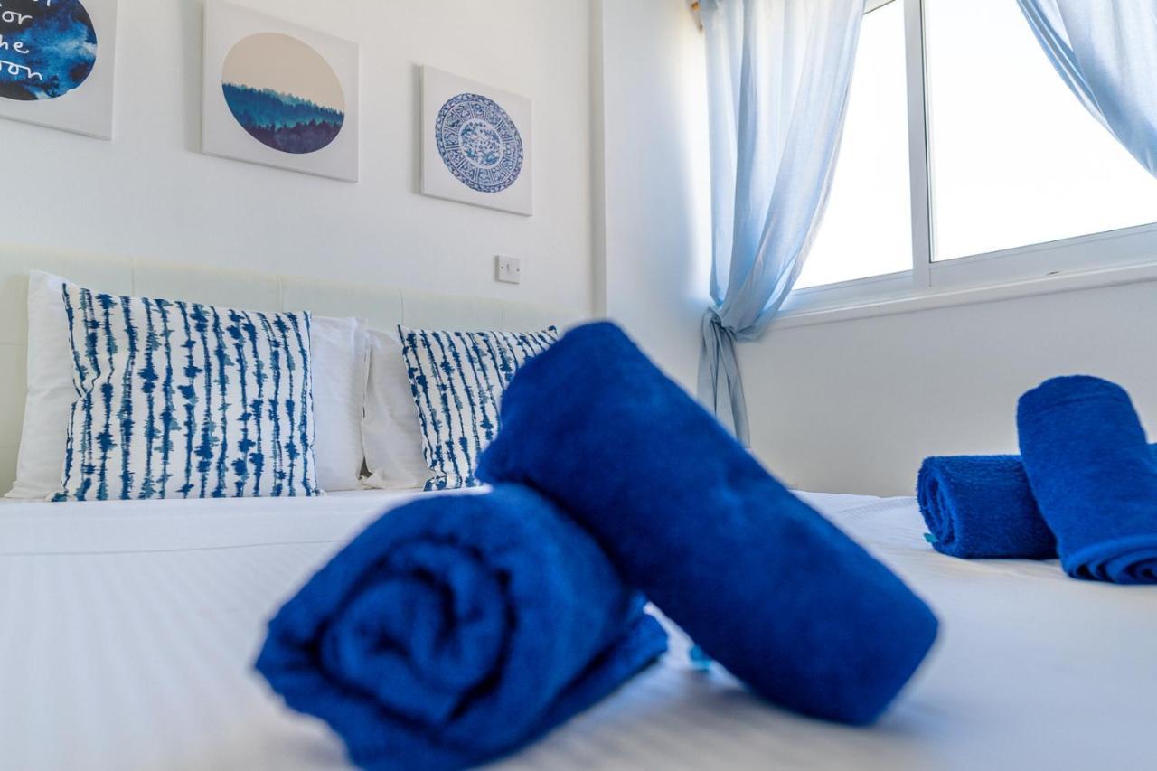 라르나카 Makenzy Seaview Penthouse 아파트 외부 사진
