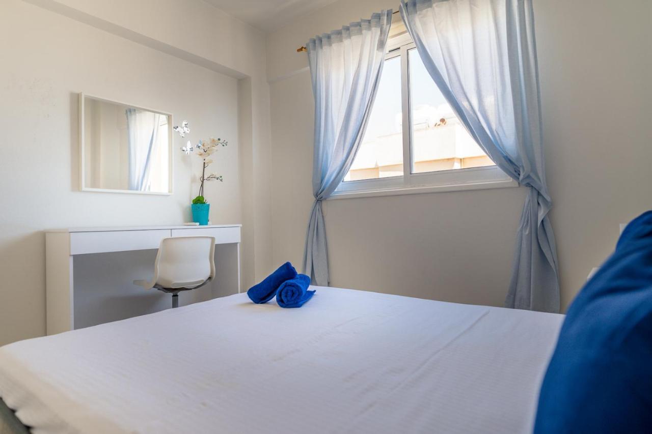 라르나카 Makenzy Seaview Penthouse 아파트 외부 사진